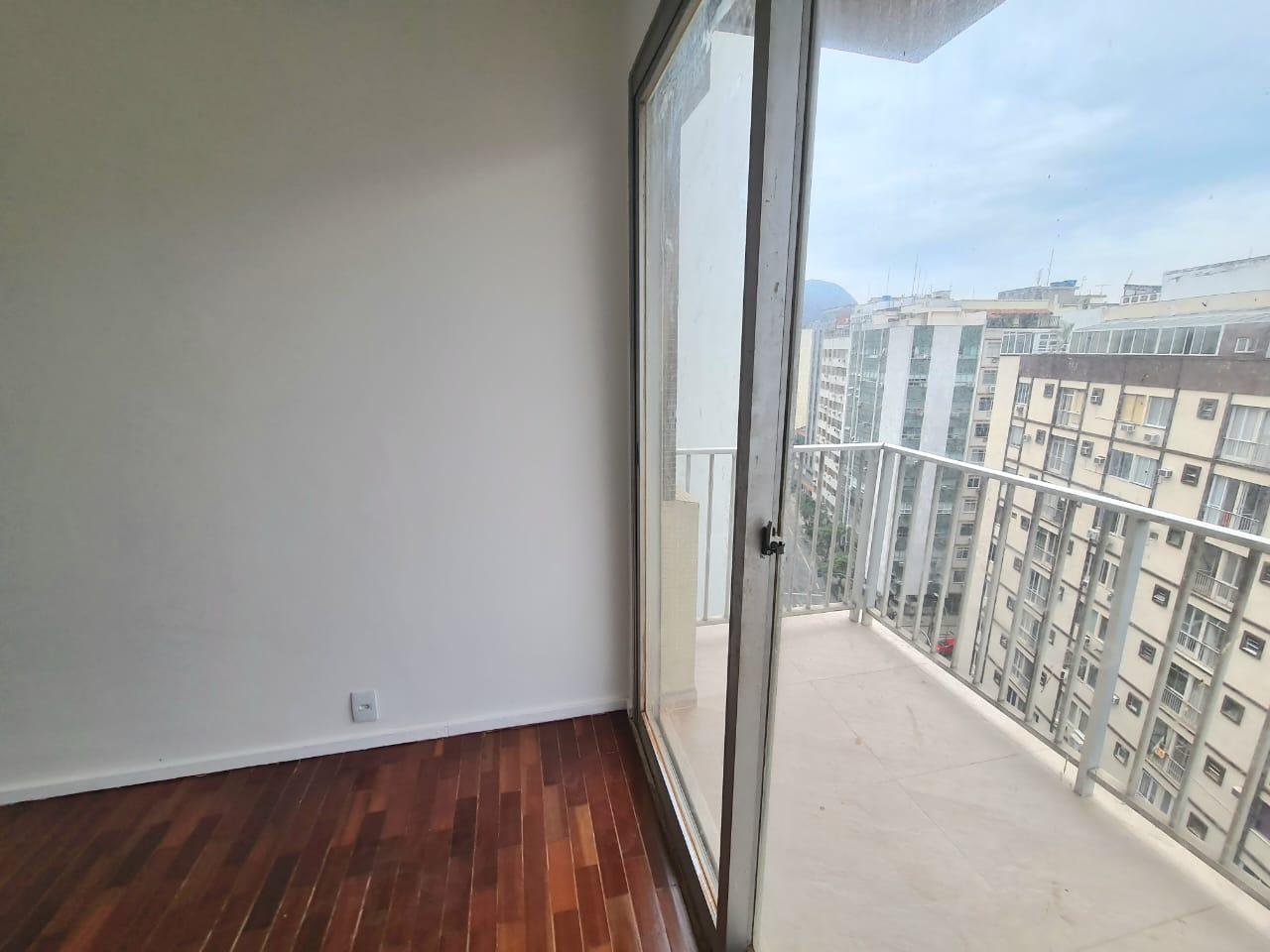 Apartamento à venda com 3 quartos, 100m² - Foto 12