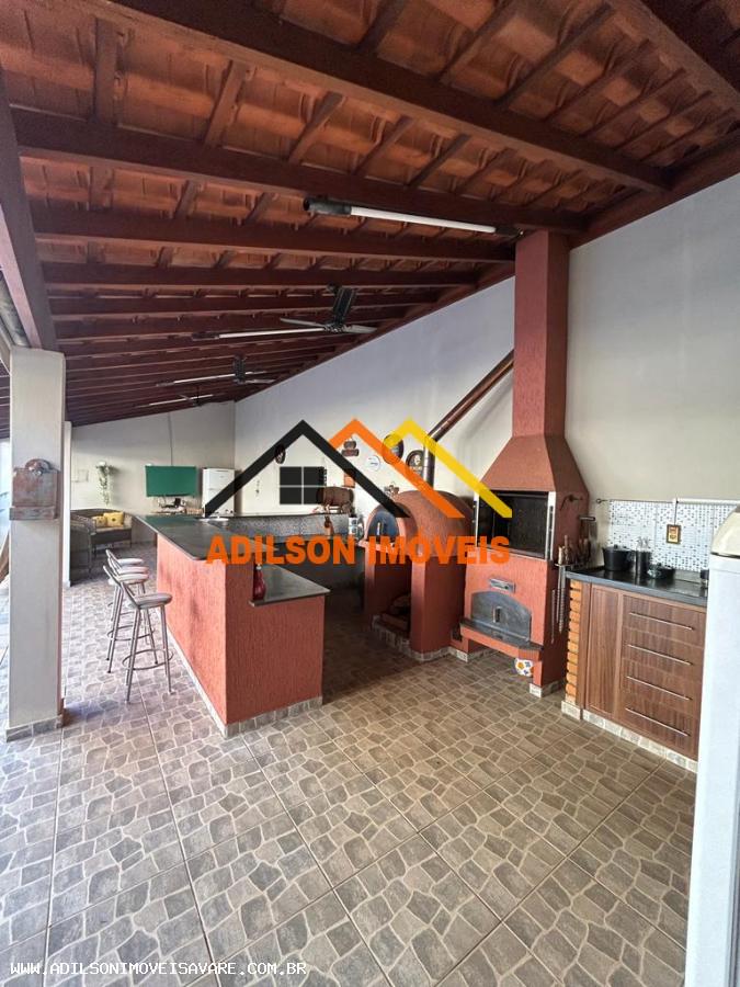 Casa à venda com 4 quartos, 450m² - Foto 15