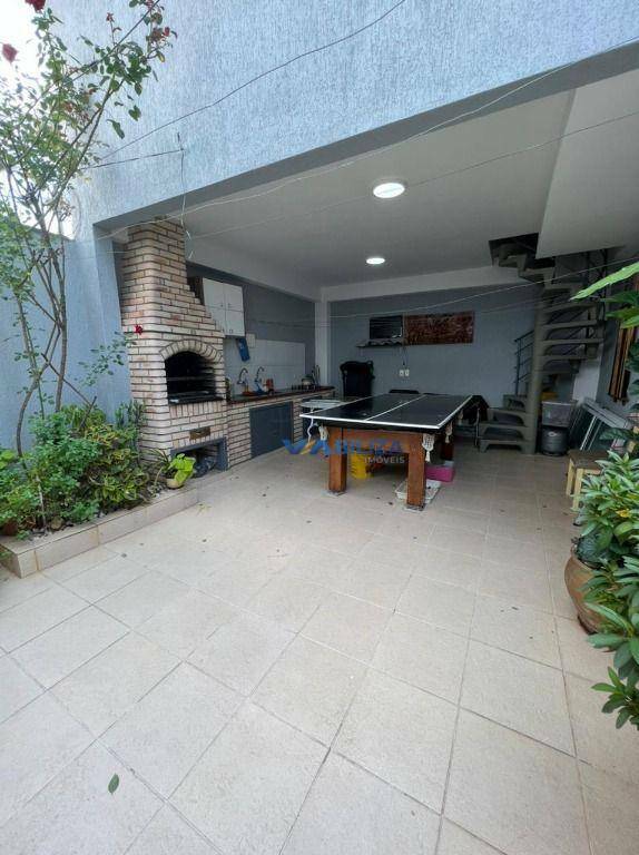 Sobrado à venda com 3 quartos, 230m² - Foto 12