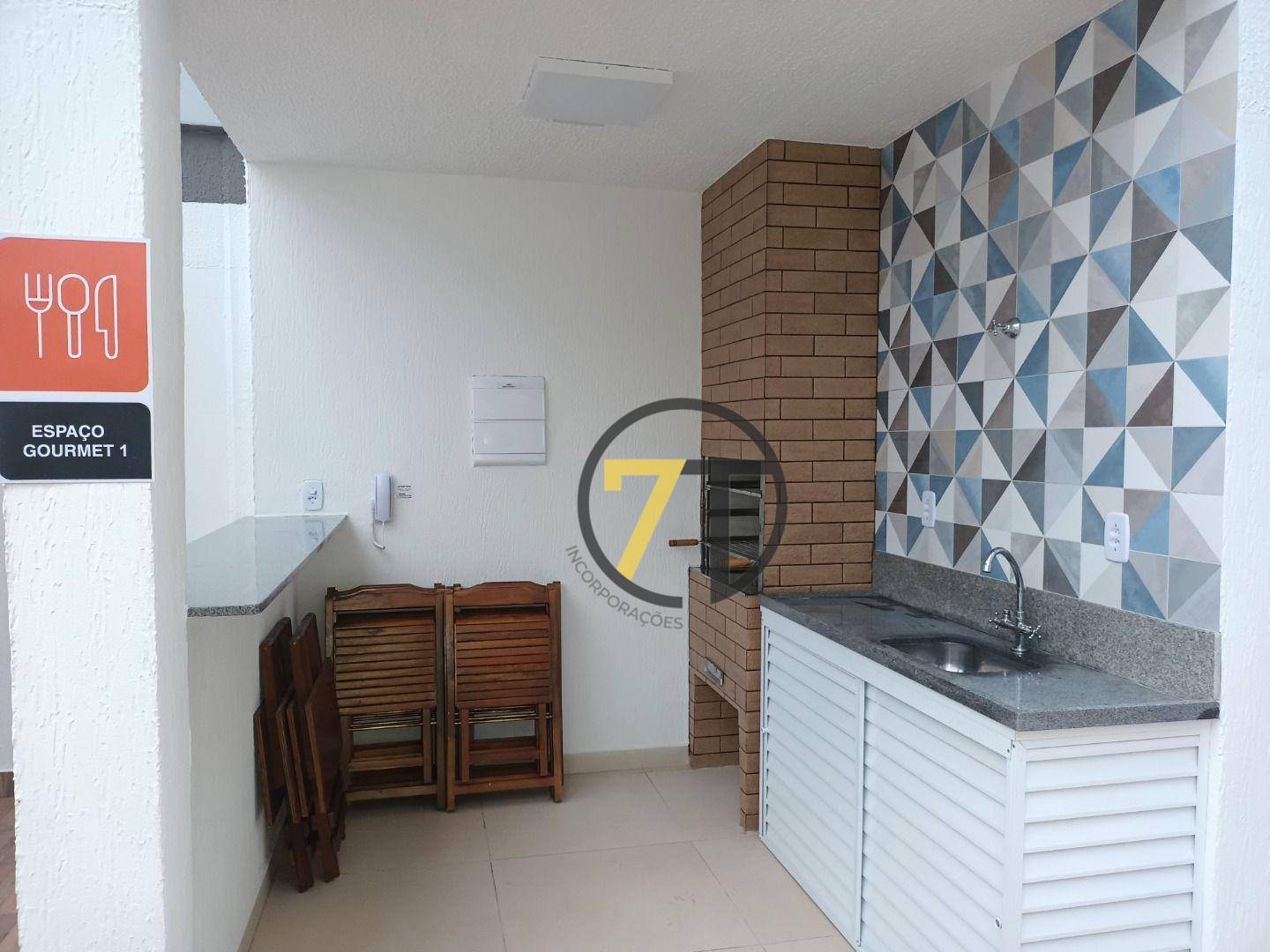 Apartamento à venda com 2 quartos, 44m² - Foto 26