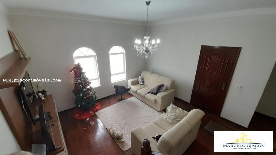 Sobrado à venda com 2 quartos, 193m² - Foto 8