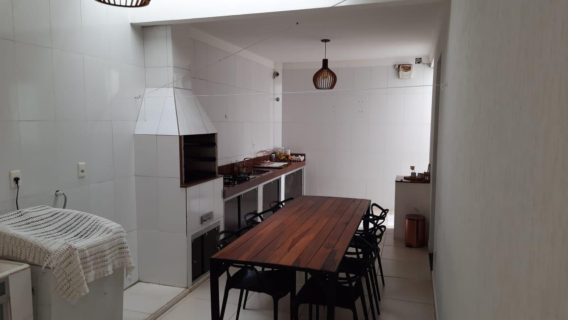 Casa à venda com 4 quartos, 360m² - Foto 26