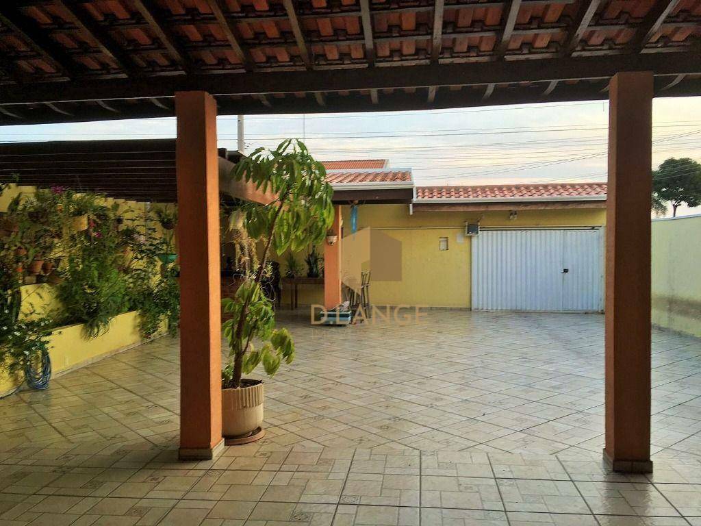 Casa à venda com 3 quartos, 235m² - Foto 30