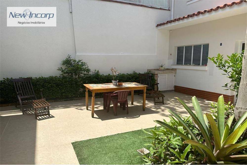 Sobrado à venda com 3 quartos, 248m² - Foto 3