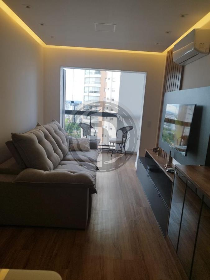 Apartamento à venda com 2 quartos, 62m² - Foto 3