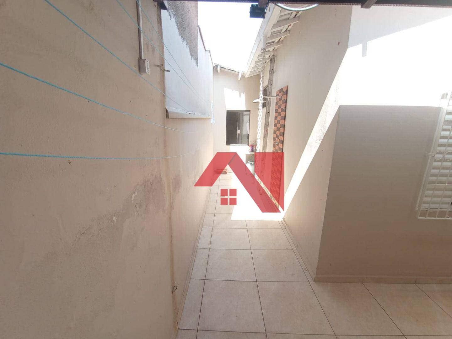 Casa à venda com 2 quartos, 120m² - Foto 13