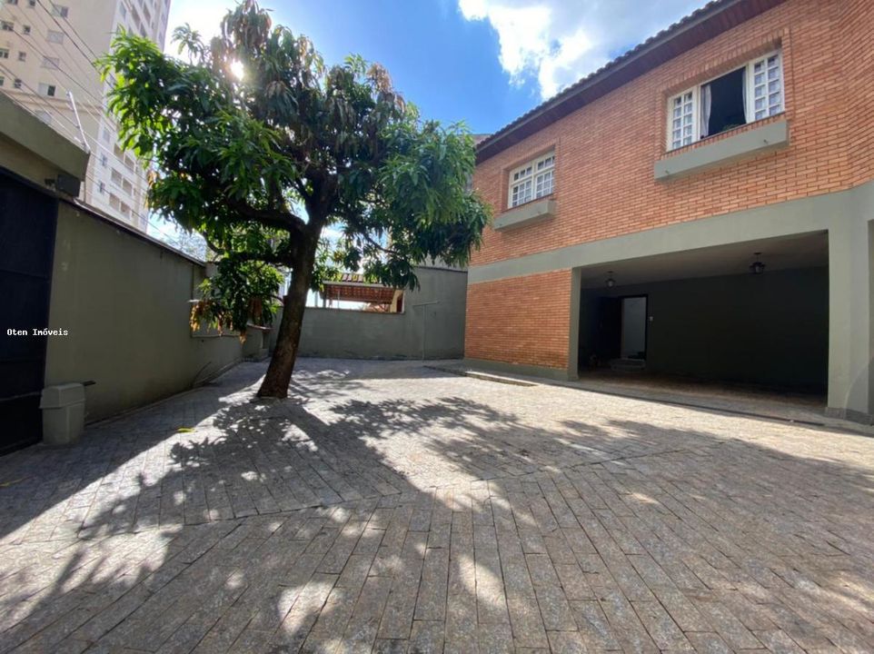 Casa à venda com 4 quartos, 423m² - Foto 1