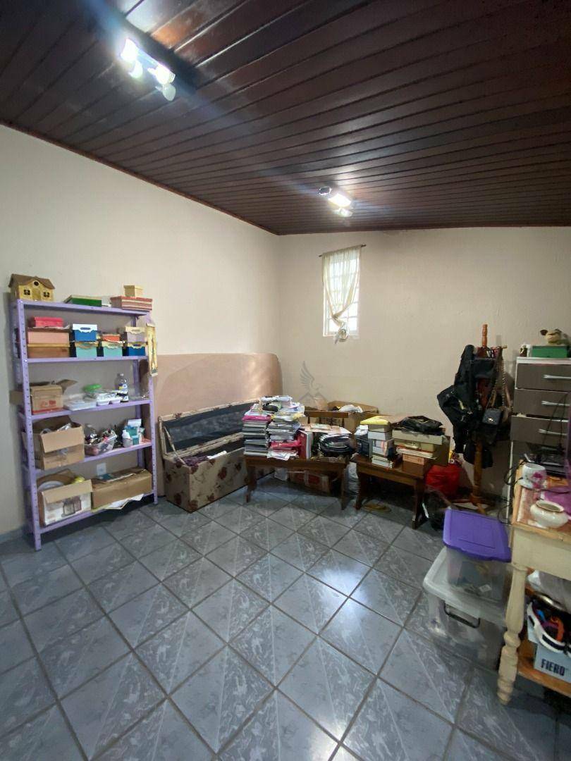 Casa à venda com 3 quartos, 130m² - Foto 14