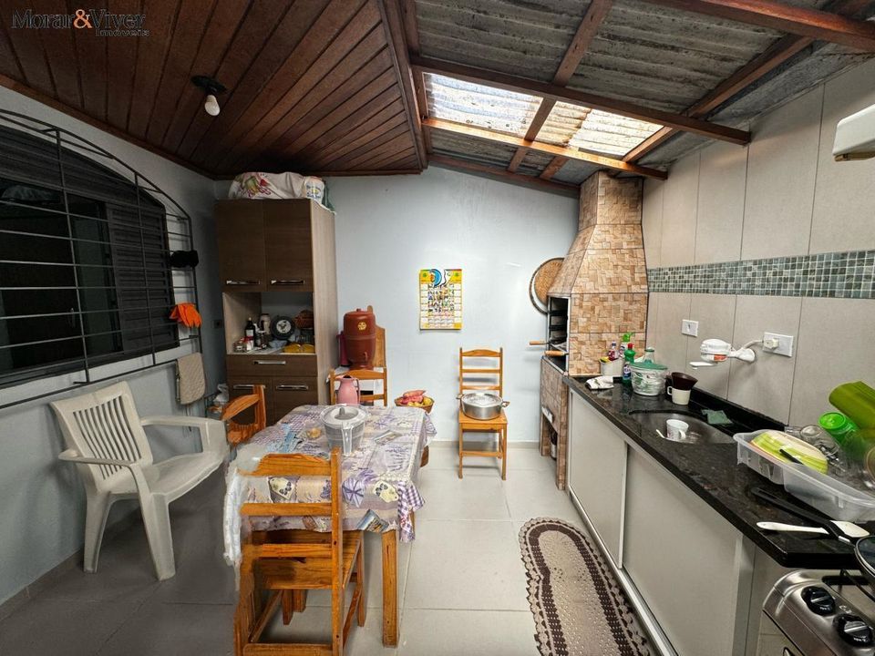 Casa à venda com 2 quartos, 55m² - Foto 18