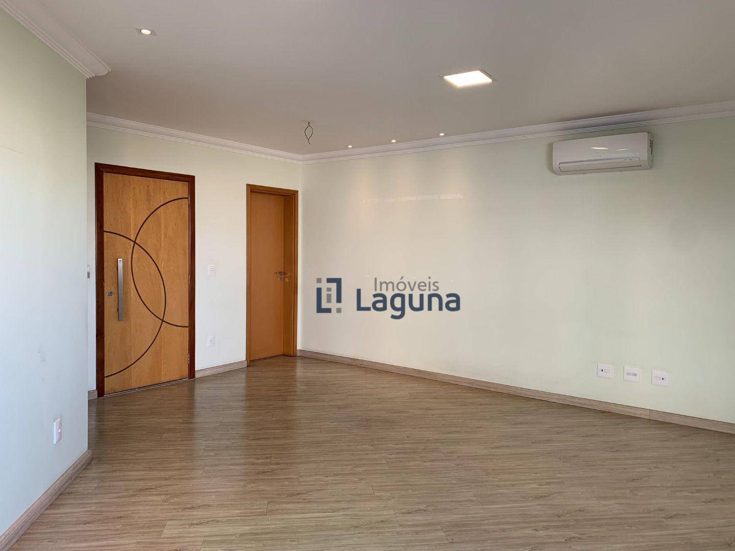 Apartamento à venda com 3 quartos, 158m² - Foto 12