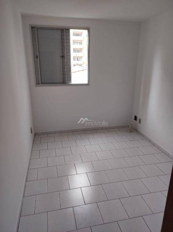 Apartamento à venda com 3 quartos, 60m² - Foto 11