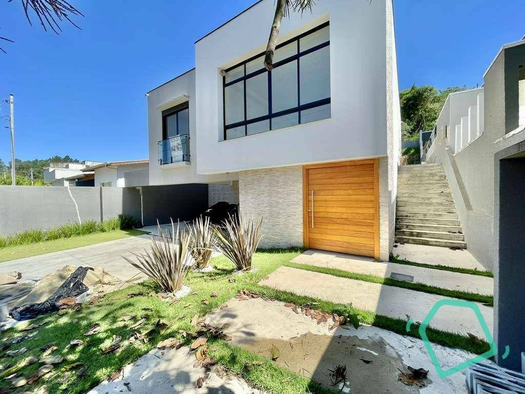 Casa de Condomínio à venda com 3 quartos, 230m² - Foto 1