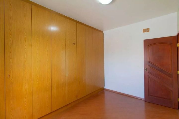 Casa à venda com 4 quartos, 255m² - Foto 28