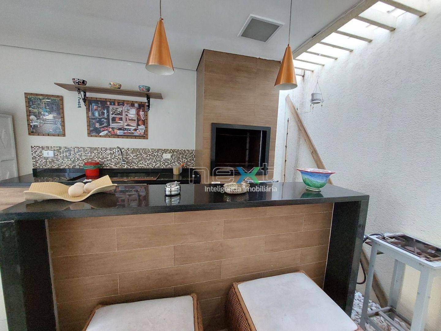 Sobrado à venda com 3 quartos, 127m² - Foto 1