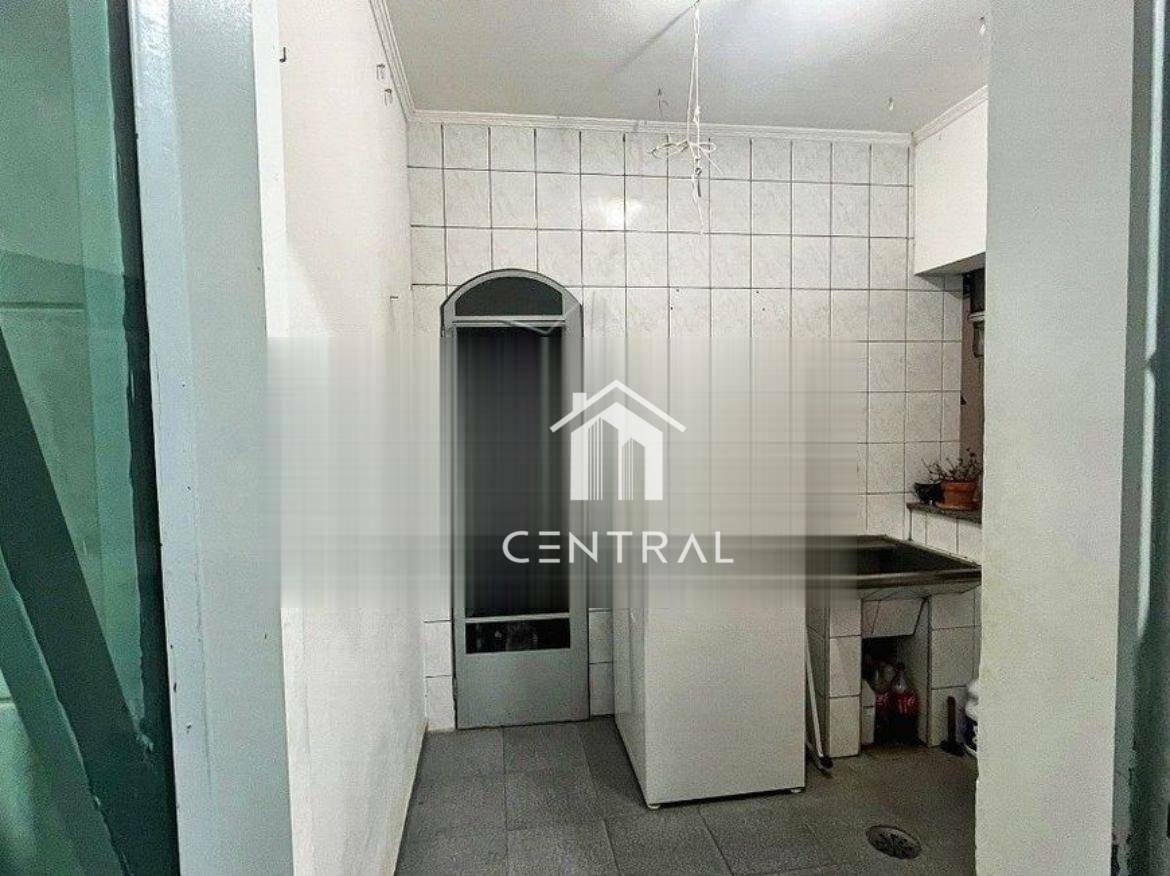 Casa à venda com 3 quartos, 272m² - Foto 8