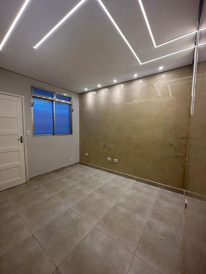 Apartamento à venda com 1 quarto, 40m² - Foto 2