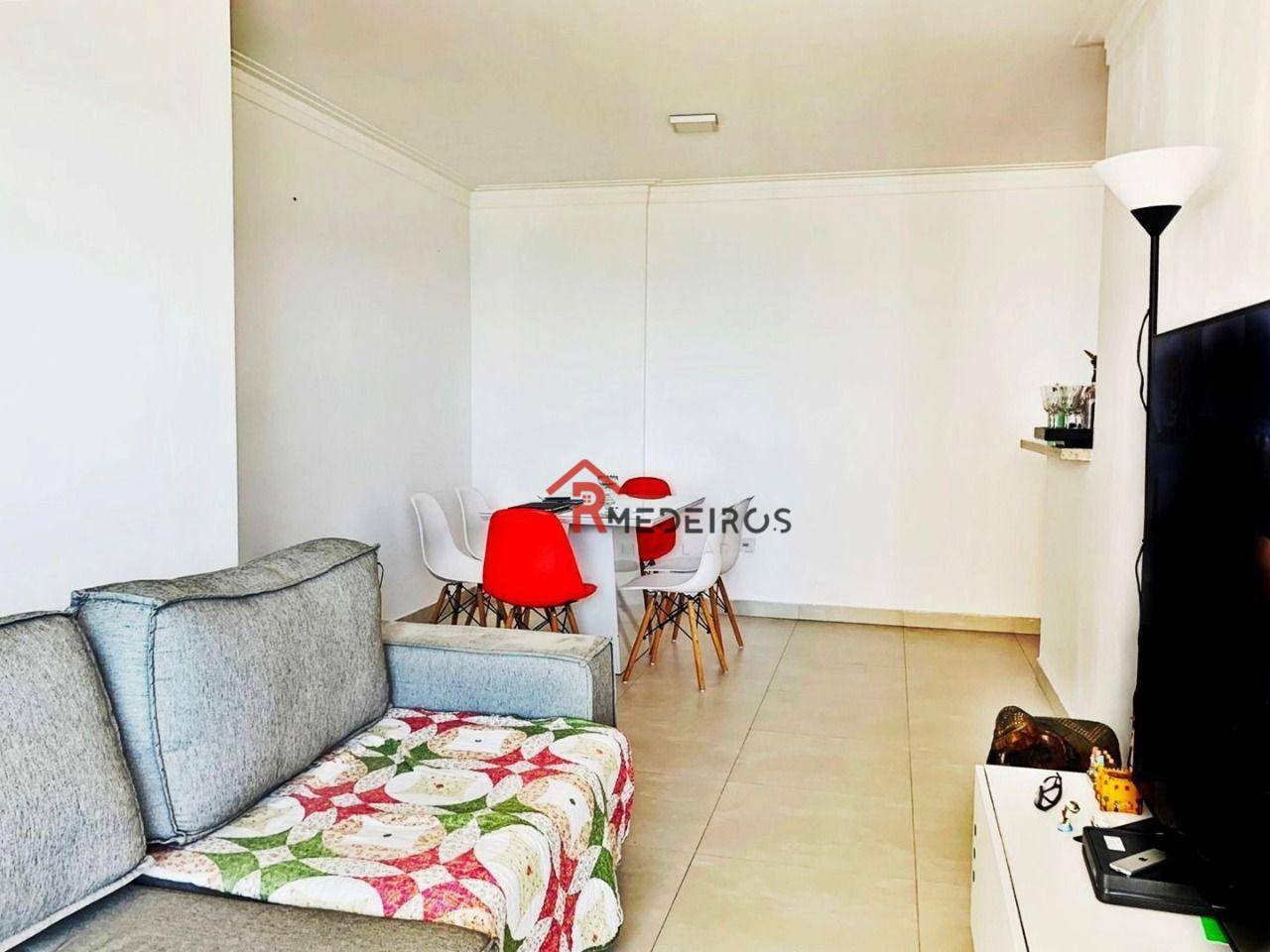 Apartamento à venda com 2 quartos, 75m² - Foto 3