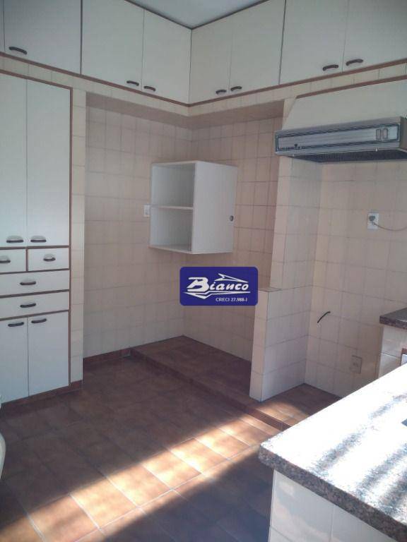 Casa à venda com 3 quartos, 160m² - Foto 2