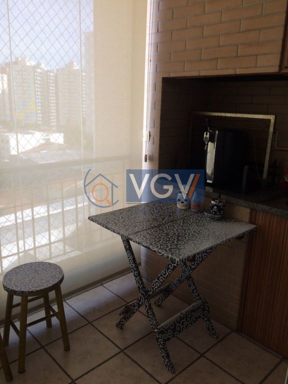 Apartamento à venda com 2 quartos, 94m² - Foto 7