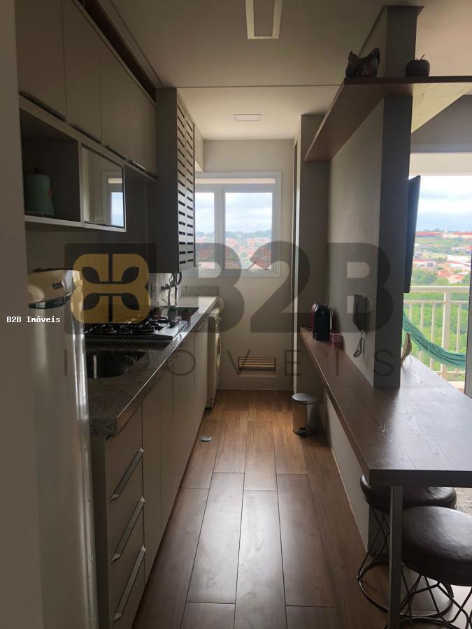 Apartamento à venda com 2 quartos, 65m² - Foto 3