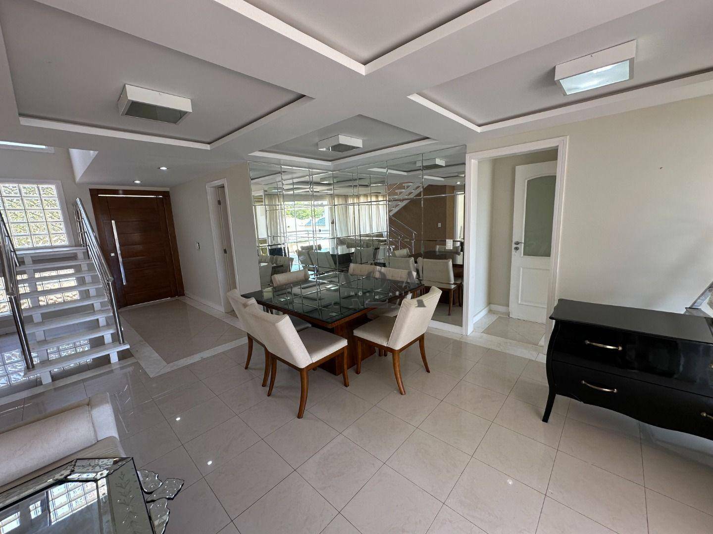 Casa de Condomínio à venda com 4 quartos, 292m² - Foto 13