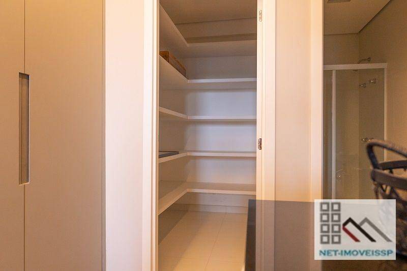 Apartamento à venda com 3 quartos, 157m² - Foto 12