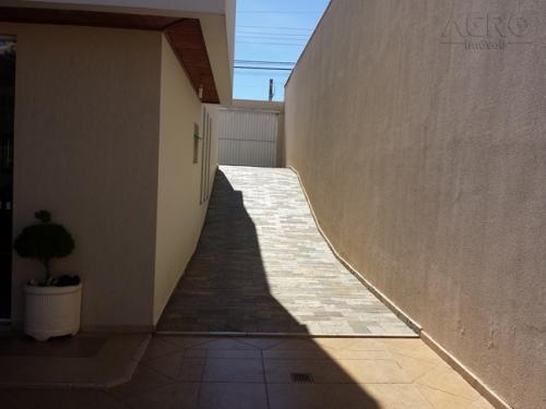 Casa à venda com 3 quartos, 263m² - Foto 20