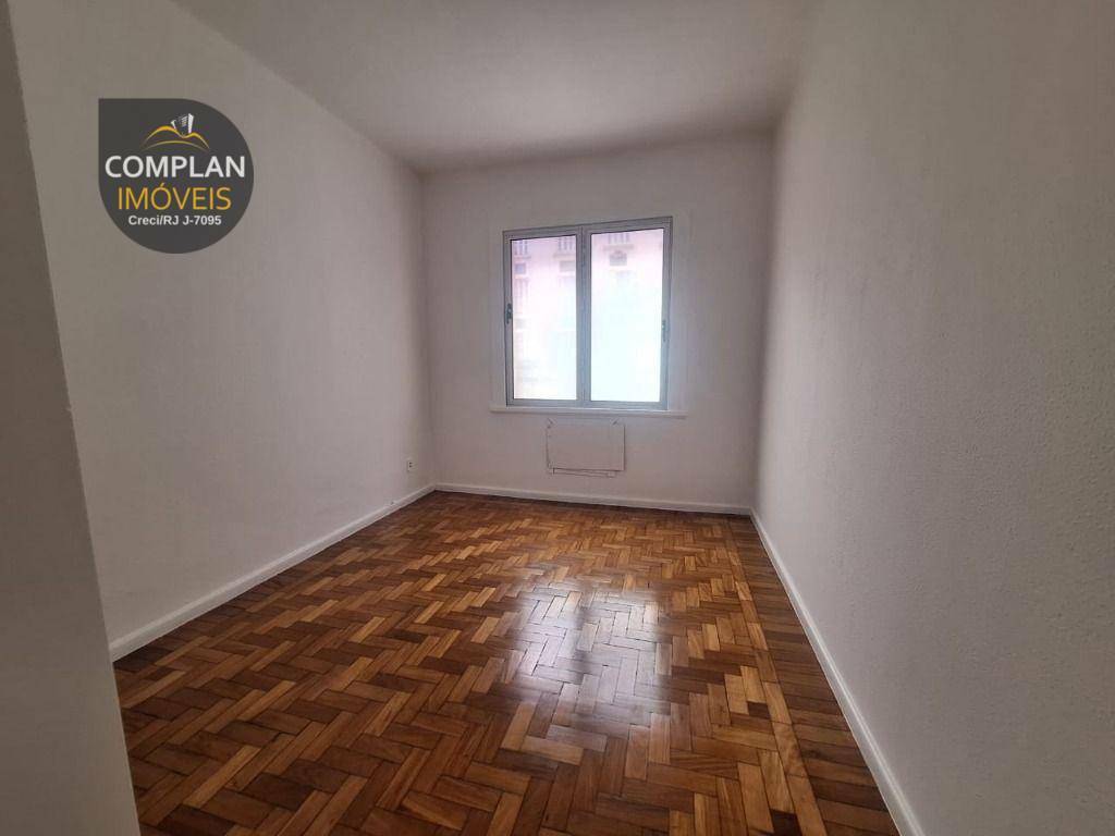 Apartamento à venda com 3 quartos, 160m² - Foto 14