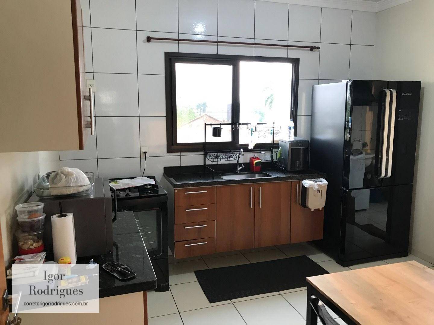 Apartamento à venda com 3 quartos, 117m² - Foto 2