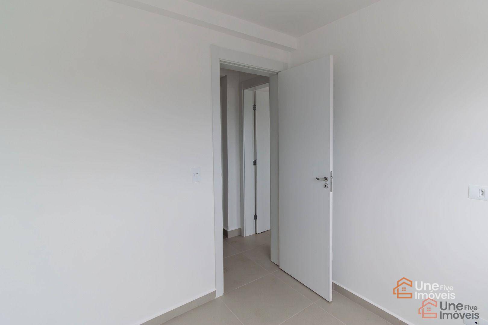 Apartamento à venda com 2 quartos, 52m² - Foto 16