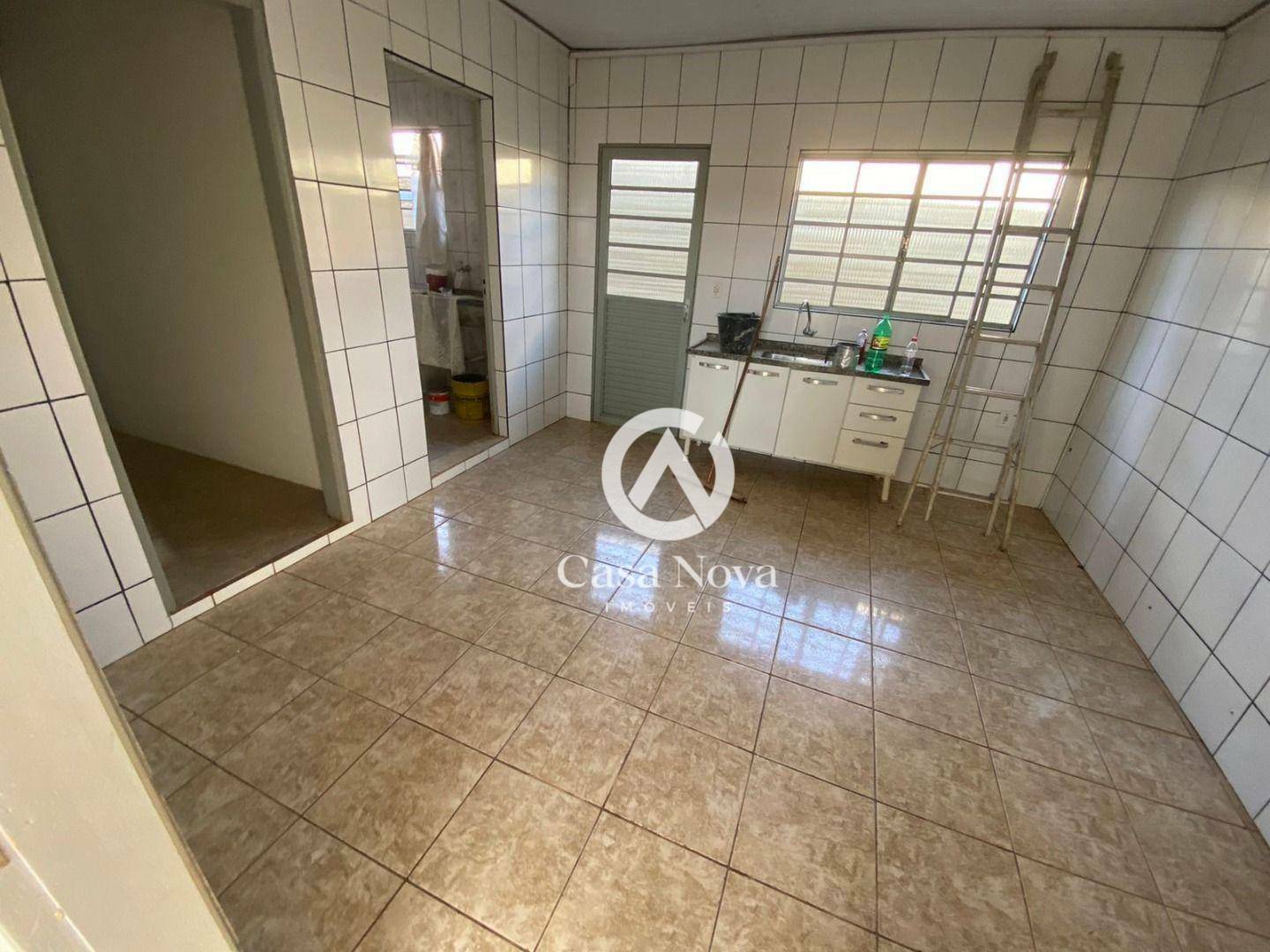 Casa à venda com 4 quartos, 115m² - Foto 5