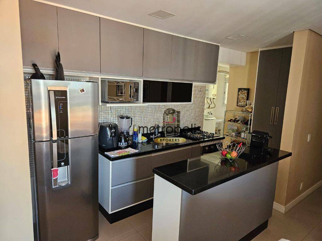 Apartamento à venda com 3 quartos, 84m² - Foto 4