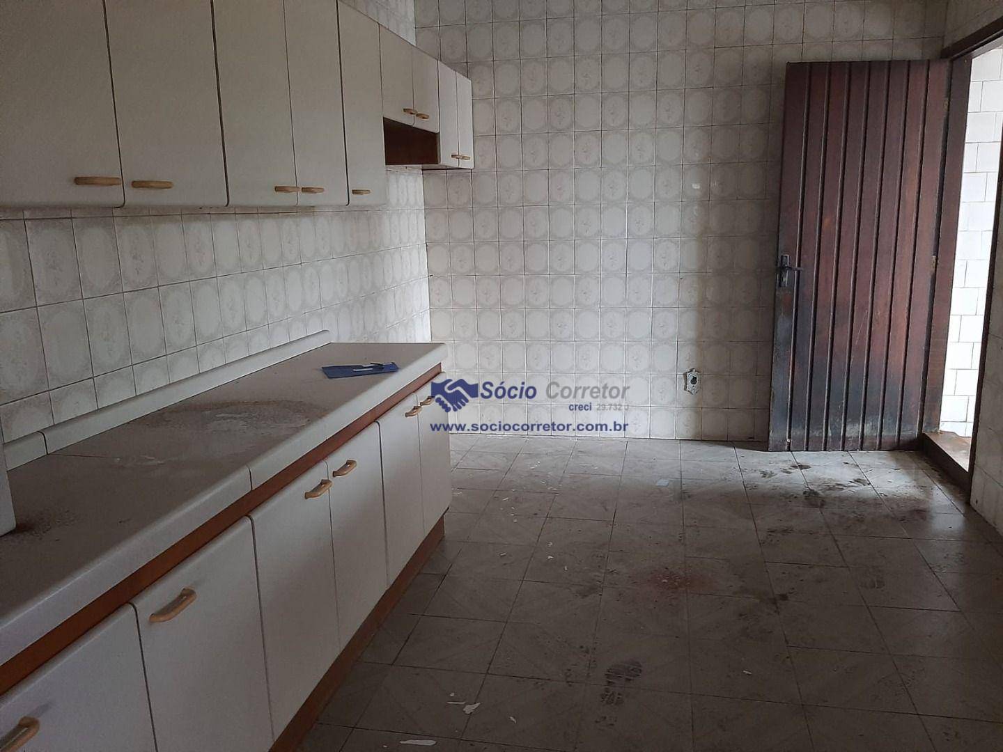 Sobrado à venda com 4 quartos, 335m² - Foto 49