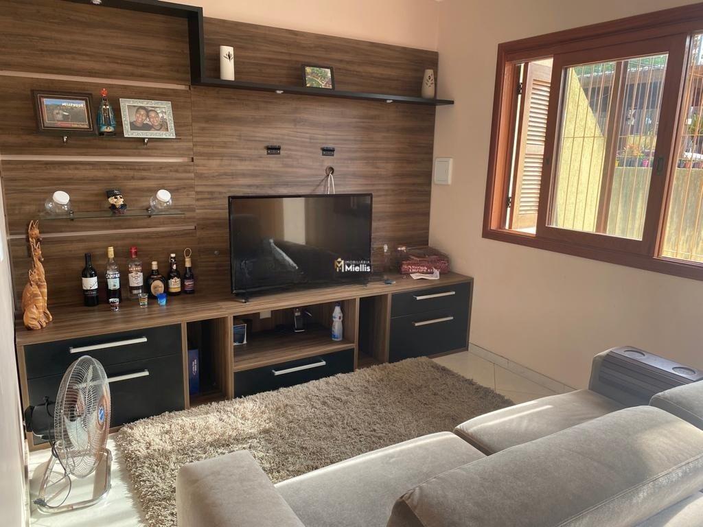 Casa à venda com 2 quartos, 85m² - Foto 2