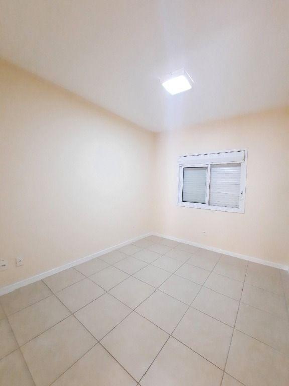 Casa de Condomínio para alugar com 4 quartos, 167m² - Foto 46