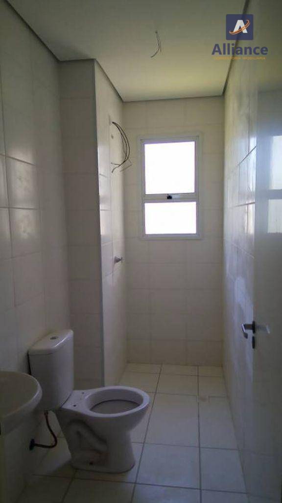 Apartamento à venda com 2 quartos, 62m² - Foto 1