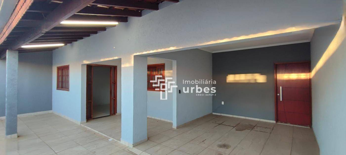 Casa à venda com 3 quartos, 162m² - Foto 1