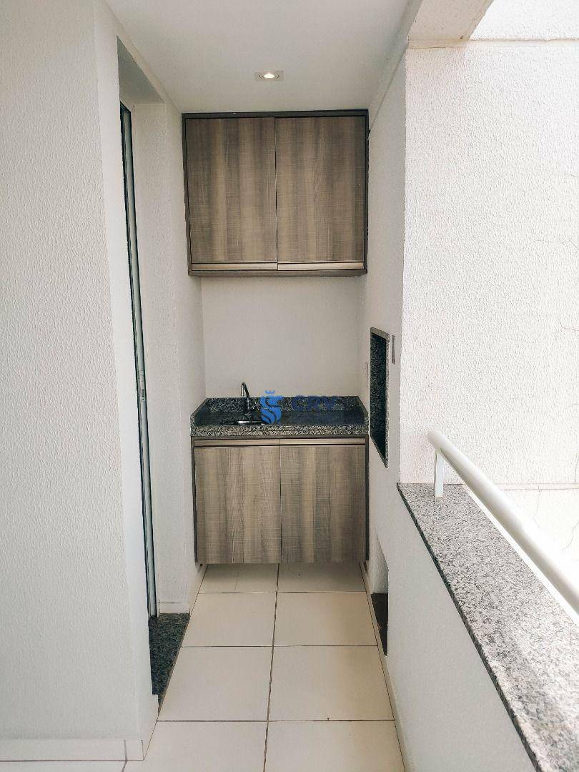 Apartamento para alugar com 3 quartos, 69m² - Foto 17