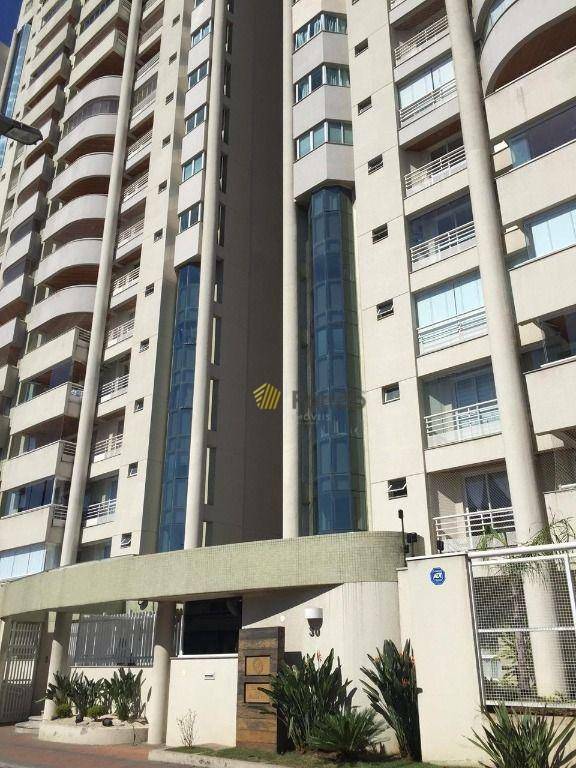 Apartamento à venda com 3 quartos, 121m² - Foto 1