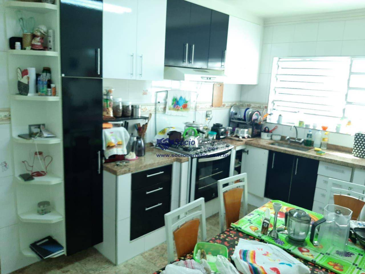 Sobrado à venda com 3 quartos, 300m² - Foto 8