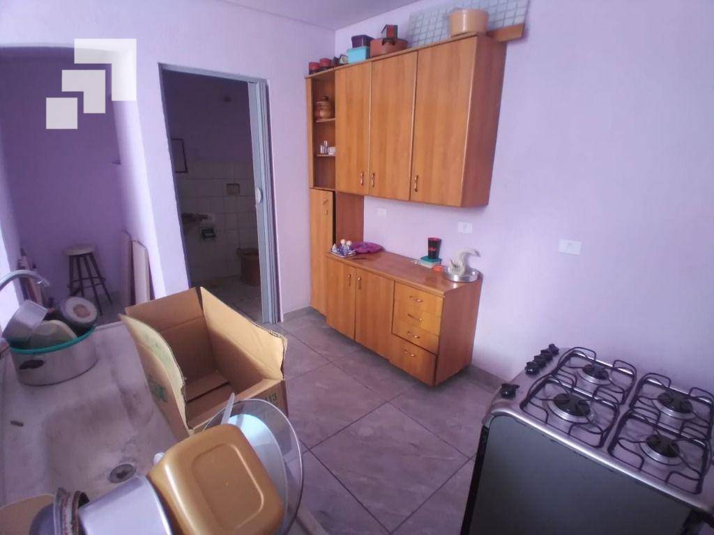 Casa à venda e aluguel com 2 quartos, 70m² - Foto 30