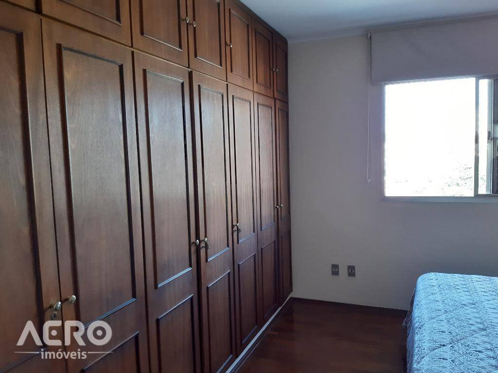 Apartamento à venda com 4 quartos, 249m² - Foto 21