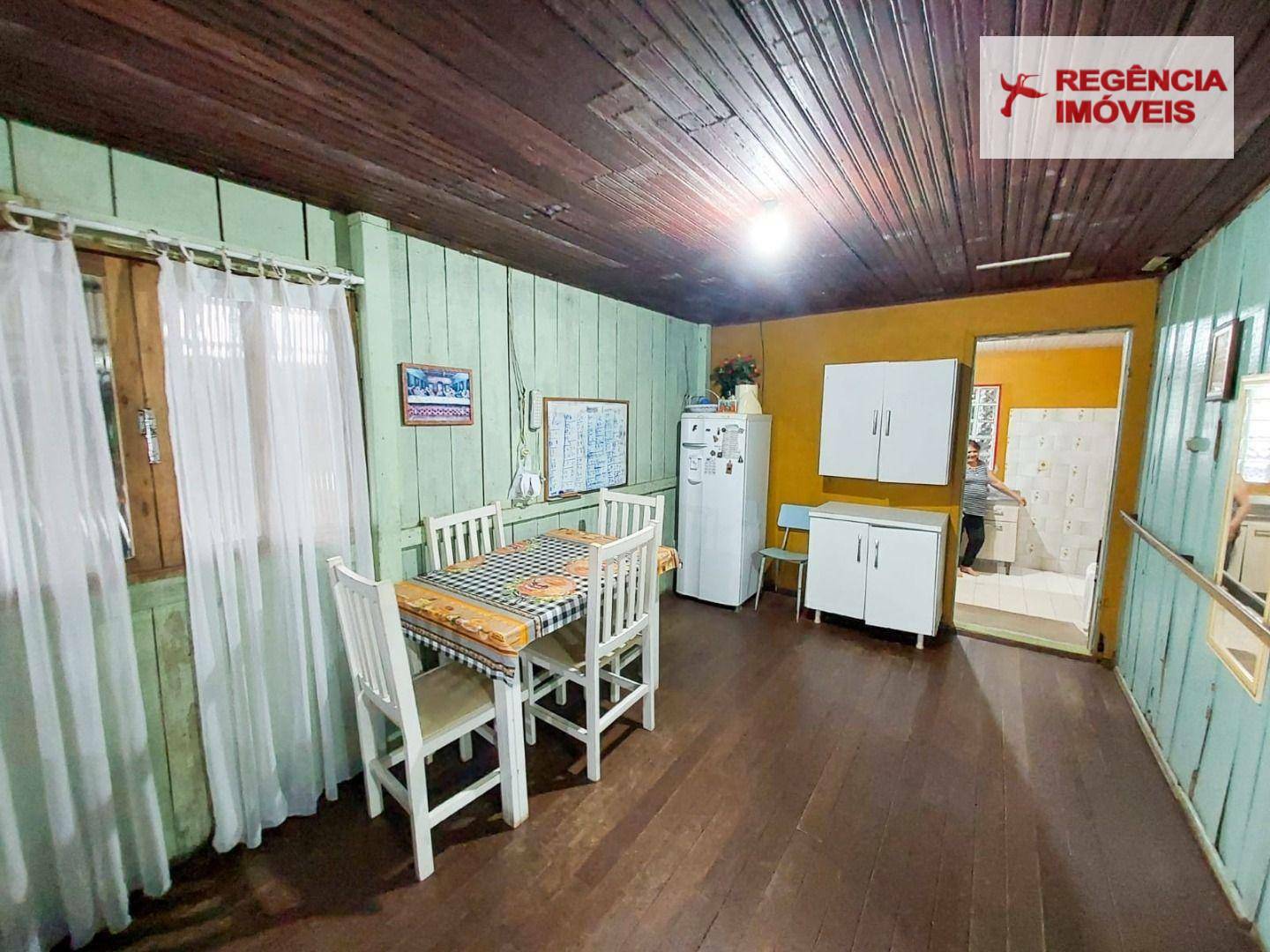 Casa à venda com 4 quartos, 160m² - Foto 4