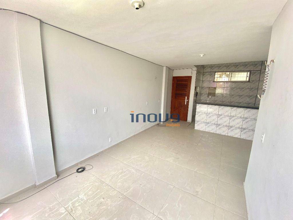 Apartamento à venda com 3 quartos, 70m² - Foto 4