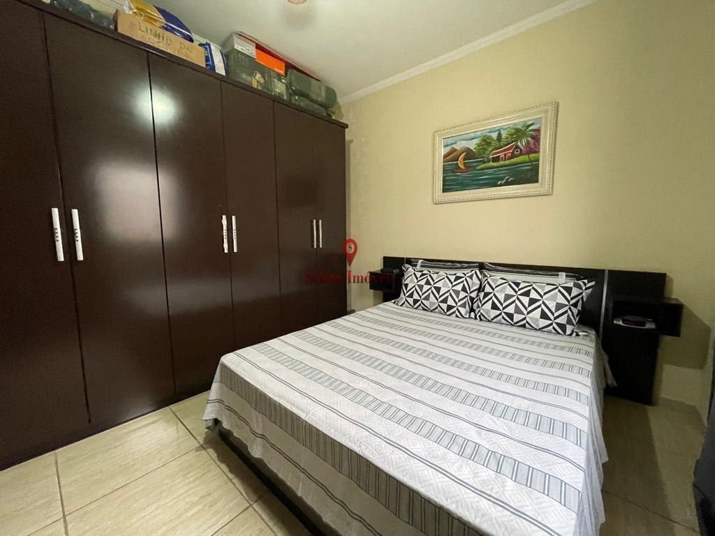 Casa à venda com 2 quartos, 90m² - Foto 7