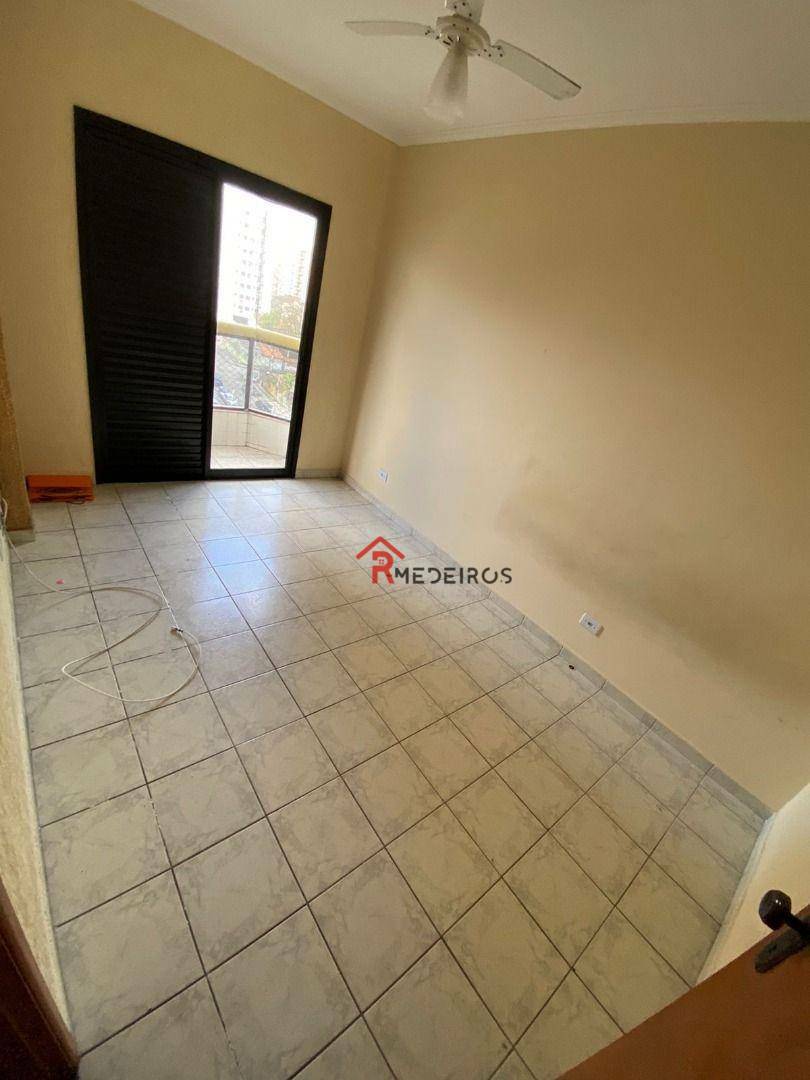 Apartamento à venda com 3 quartos, 119m² - Foto 6