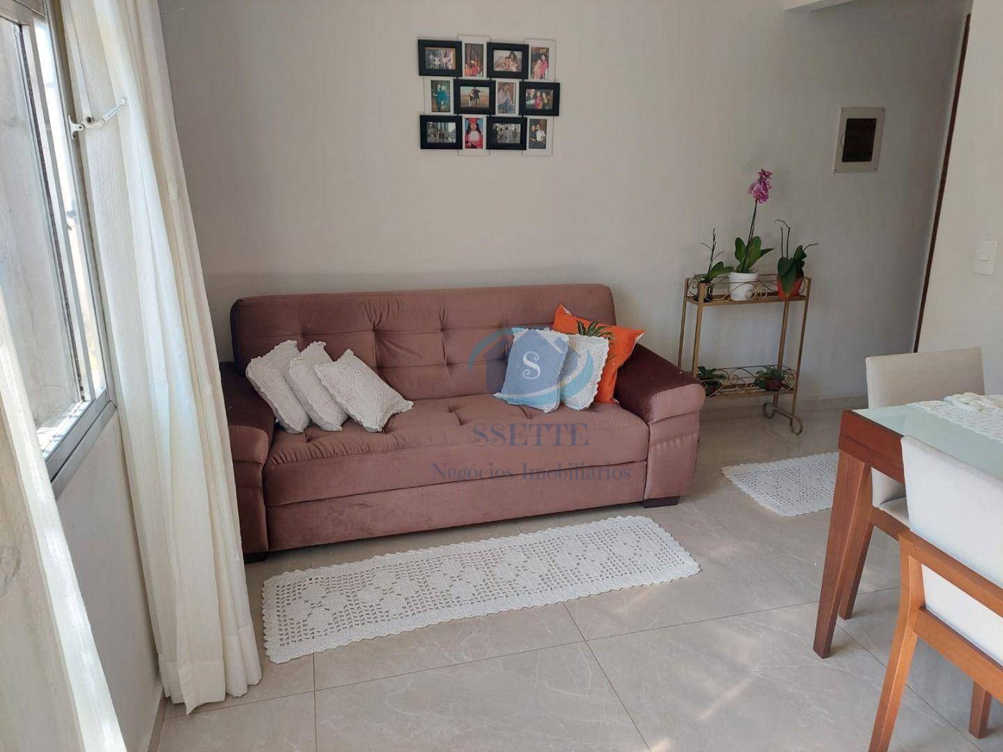 Apartamento à venda com 3 quartos, 64m² - Foto 2