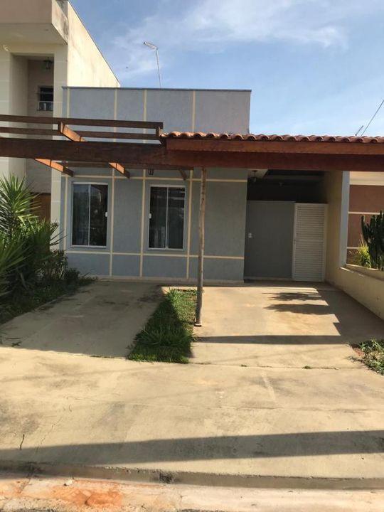 Casa de Condomínio à venda com 3 quartos, 160m² - Foto 1