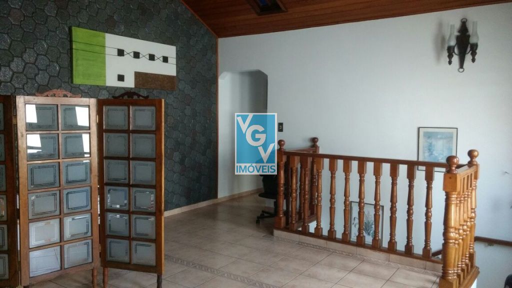 Casa à venda com 3 quartos, 240m² - Foto 12