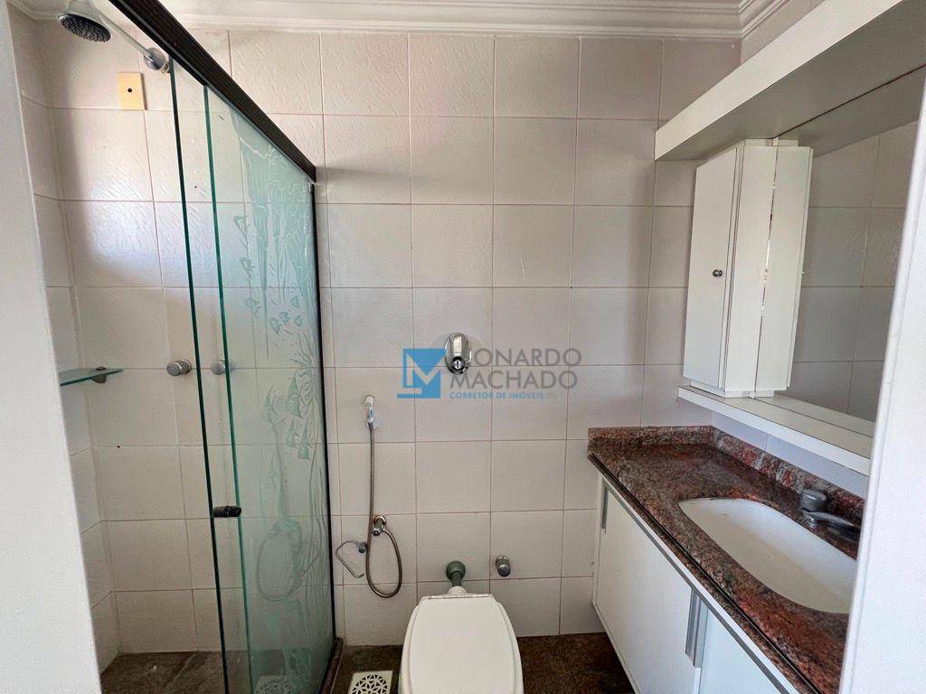 Apartamento à venda com 4 quartos, 230m² - Foto 14